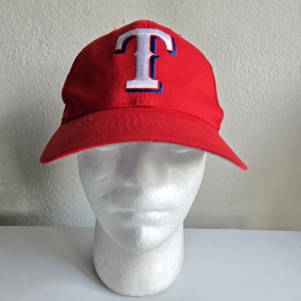 Vintage MLB Texas Rangers Hat Cap Men's Red Snapback Logo Athletic 90s‎